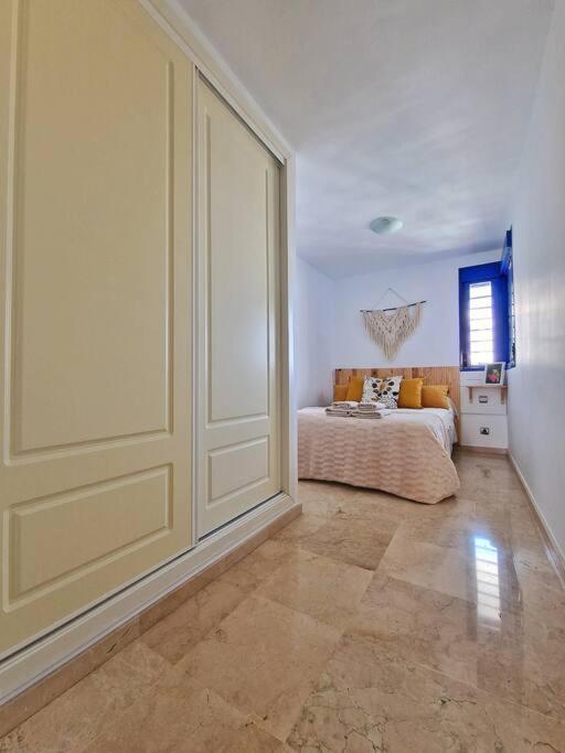 Acogedor Piso Con Terraza Y Parking! Apartment Benalmádena Exterior foto