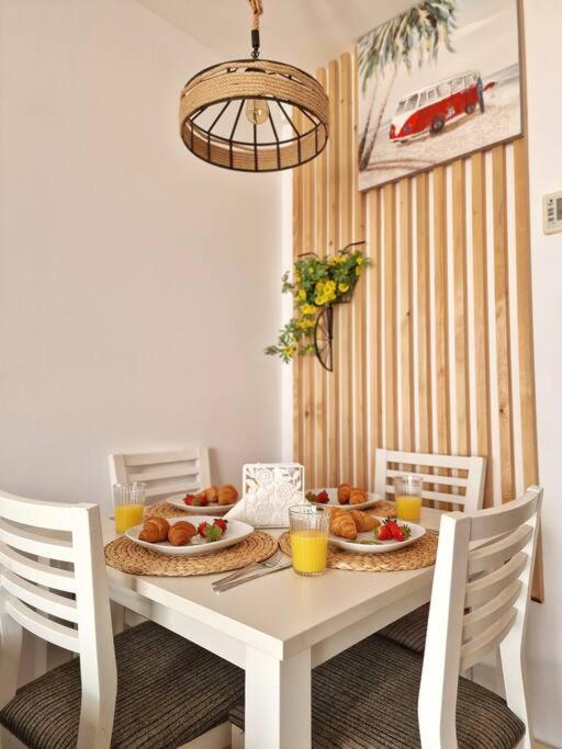 Acogedor Piso Con Terraza Y Parking! Apartment Benalmádena Exterior foto