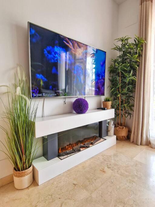 Acogedor Piso Con Terraza Y Parking! Apartment Benalmádena Exterior foto