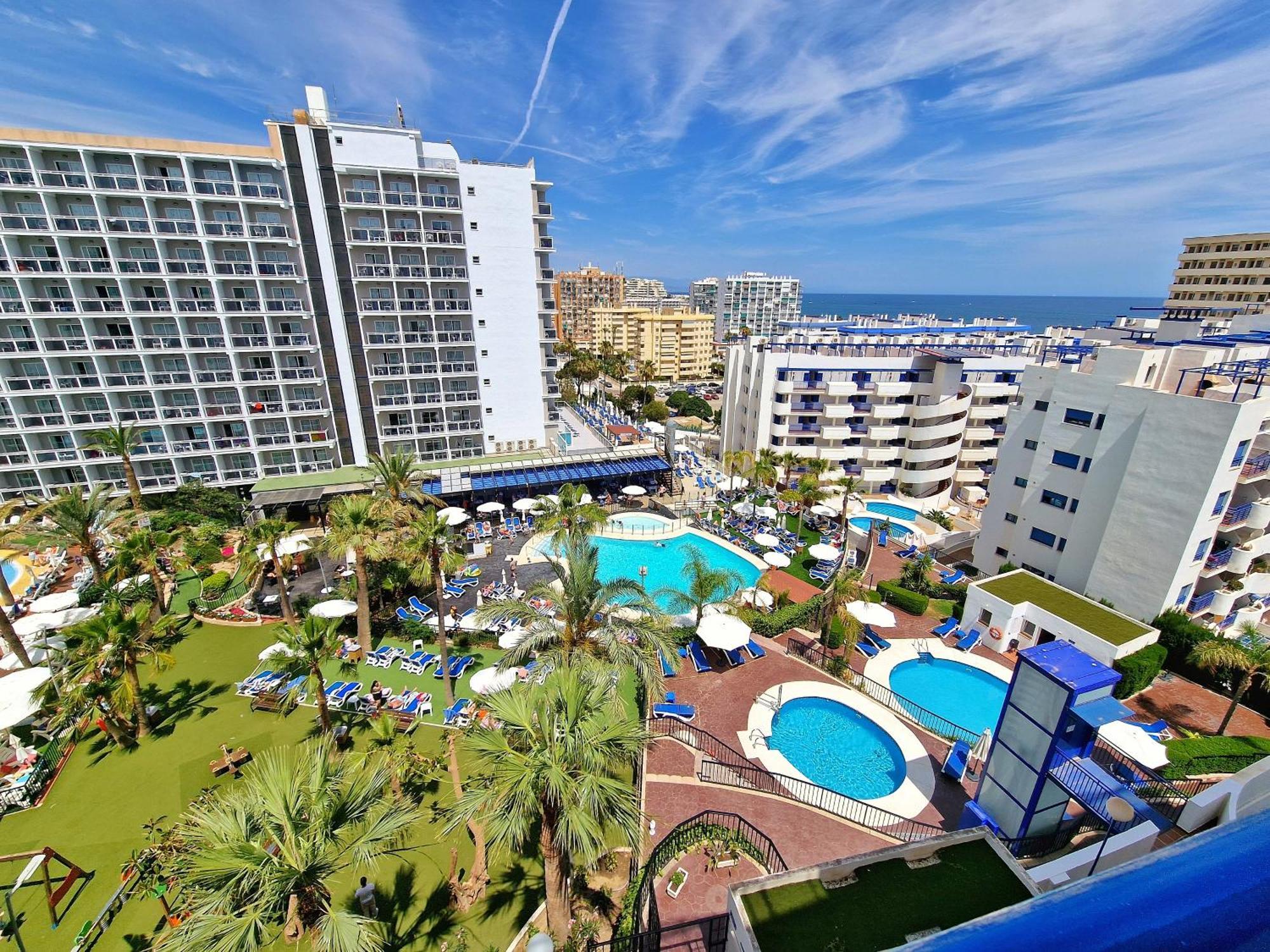 Acogedor Piso Con Terraza Y Parking! Apartment Benalmádena Exterior foto